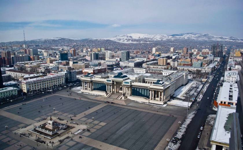 Улаанбаатарт 10-12 хэм хүйтэн байна