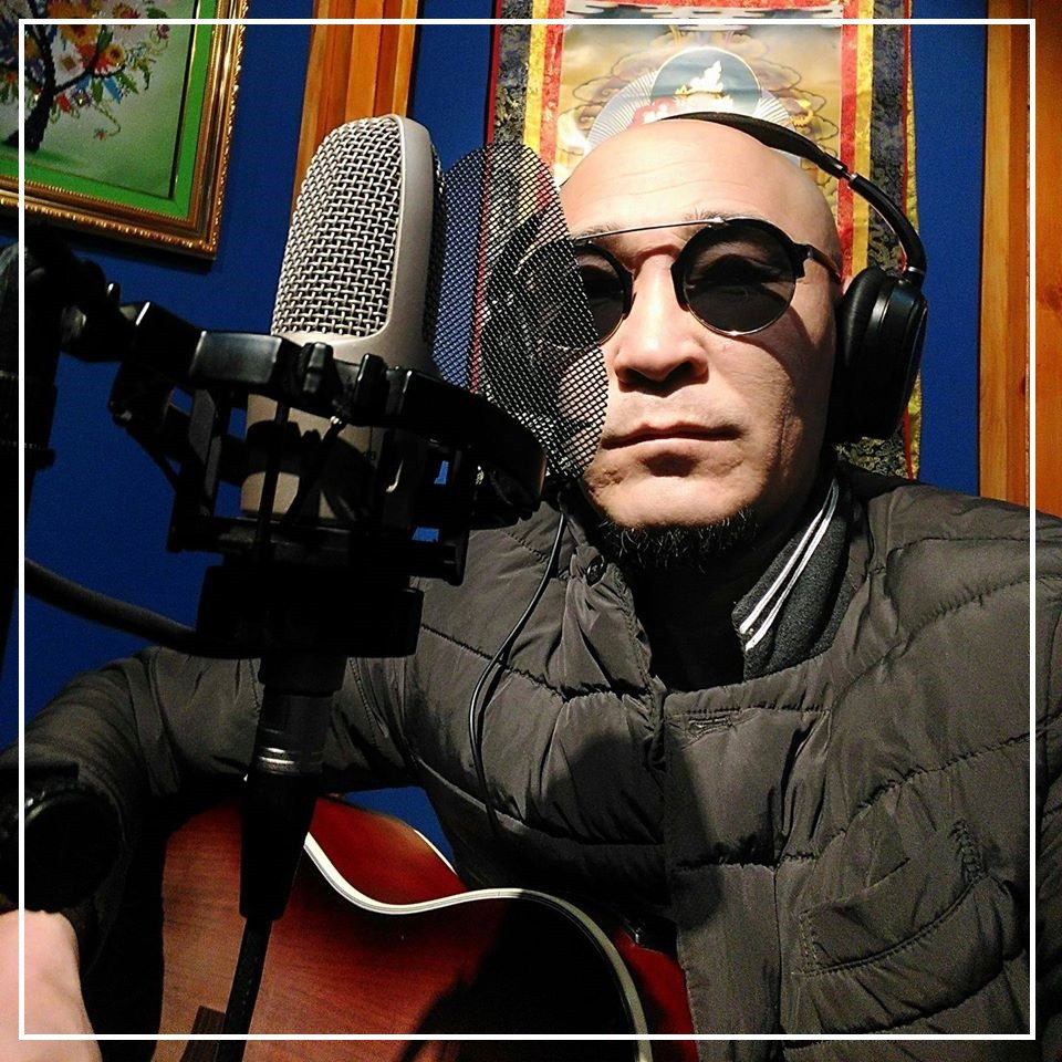 "Хүслийн тэнгэр" дуугаа шинэчлэн дууллаа DUET Хамтлагийн дуучин М.Мунаа