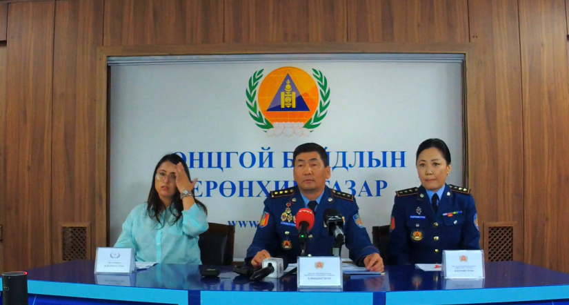 Цаг уур орчны шинжилгээний газартай хамтран баяр наадмын өдрүүдийн цаг агаарын урьдчилсан мэдээ өнөөдөр өглөө.