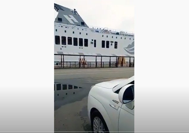 Хэрхэн машинтайгаа "Чежү" аралруу аялах бэ?_3 "Ванду" арлын усан боомт дээрээс...