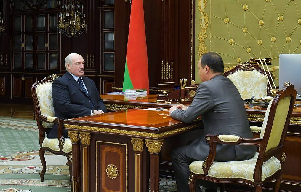 Беларусийн Ерөнхийлөгч Александр Лукашенко Роман Головченког ерөнхий сайдаар дахин томилжээ.