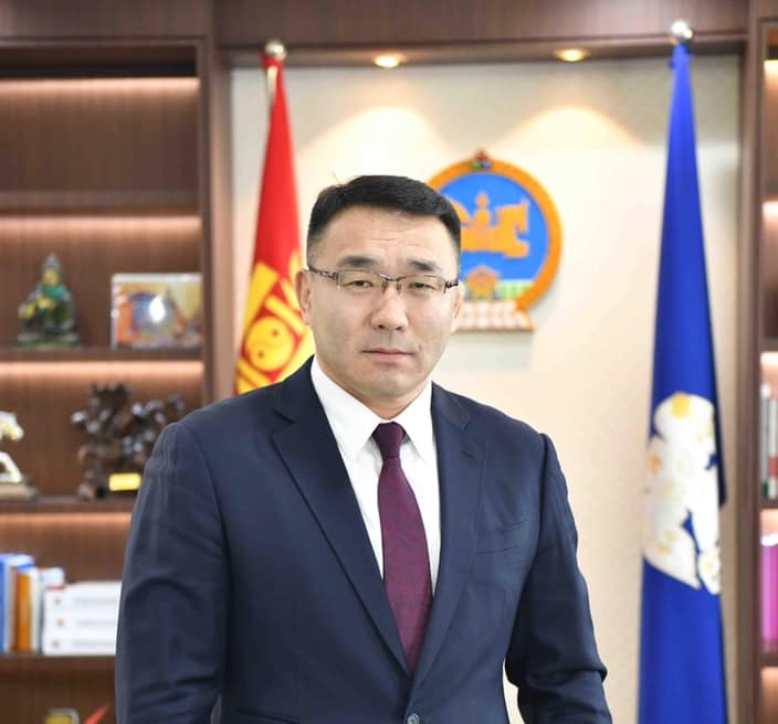 Д.СУМЪЯАБАЗАР: ХҮЧИРХЭГ СЭТГҮҮЛ ЗҮЙН төлөөх их үйлсэд тань амжилт хүсье.
