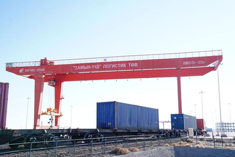 Эрээнд саатсан ачааг 9 хоногийн дотор татан авна