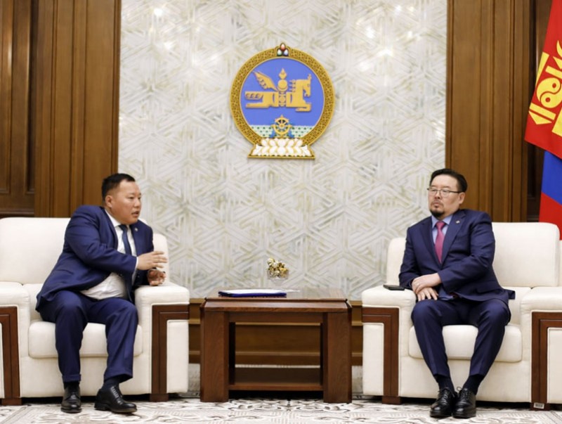 Монгол Улсын Их Хурлын тухай хуульд нэмэлт оруулах тухай хуулийн төслийг өргөн мэдүүлэв