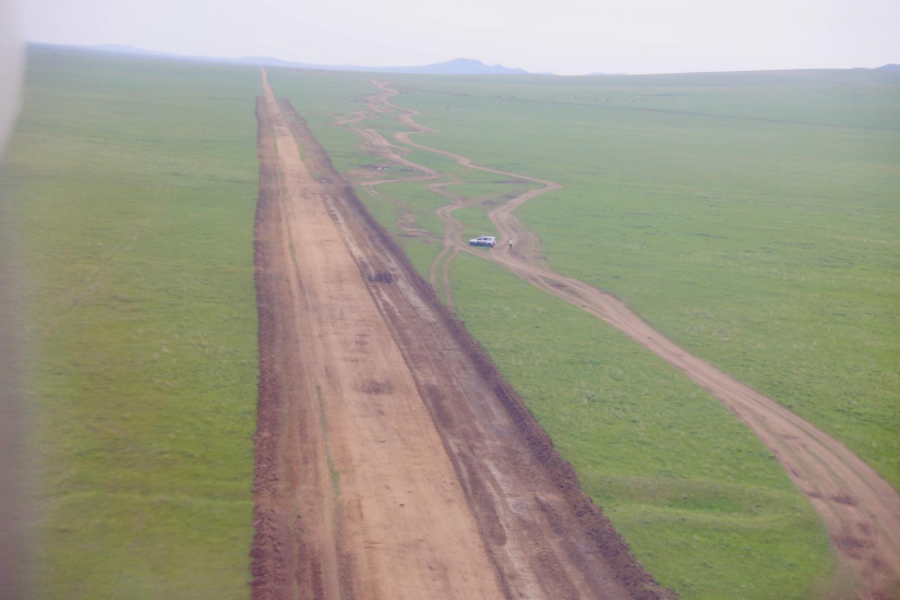 Чингис хот-Ульхан боомтын 248.3 км хатуу хучилттай авто замын бүтээн байгуулалт эхэллээ