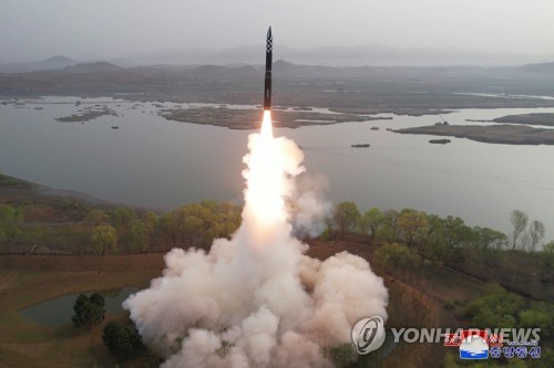 БНАСАУ “Hwasong-18” тив алгасагч баллистик пуужинг анх удаа туршжээ
