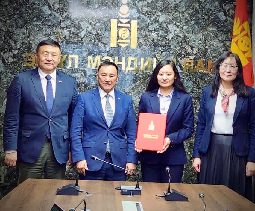 Эрүүл мэндийн дэд сайдаар томилогдсон Г.Номин ажлаа хүлээн авлаа