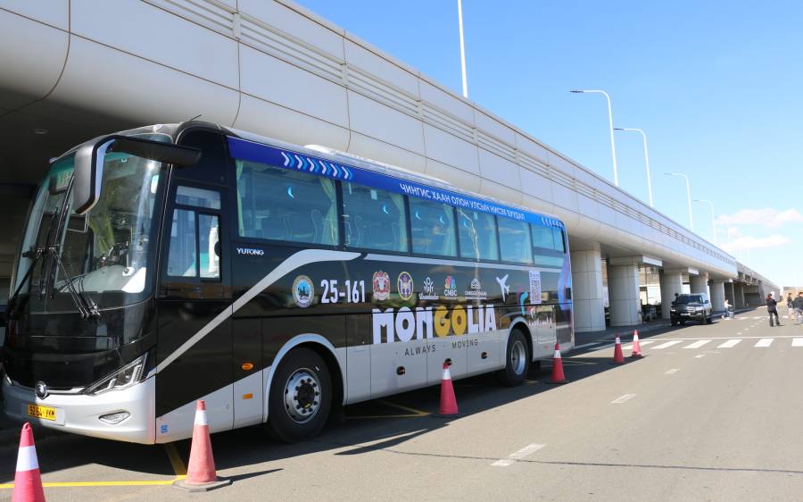 Нийтийн тээврийн автобус “Чингис хаан” нисэх буудал руу 24 цагаар үйлчилж байна