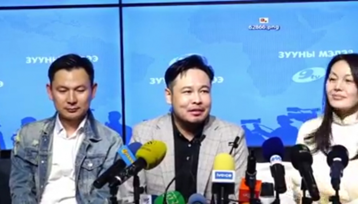 Монгол жүжигчид гадаадын театрын тайзнаа англи хэлээр жүжиг тоглоно