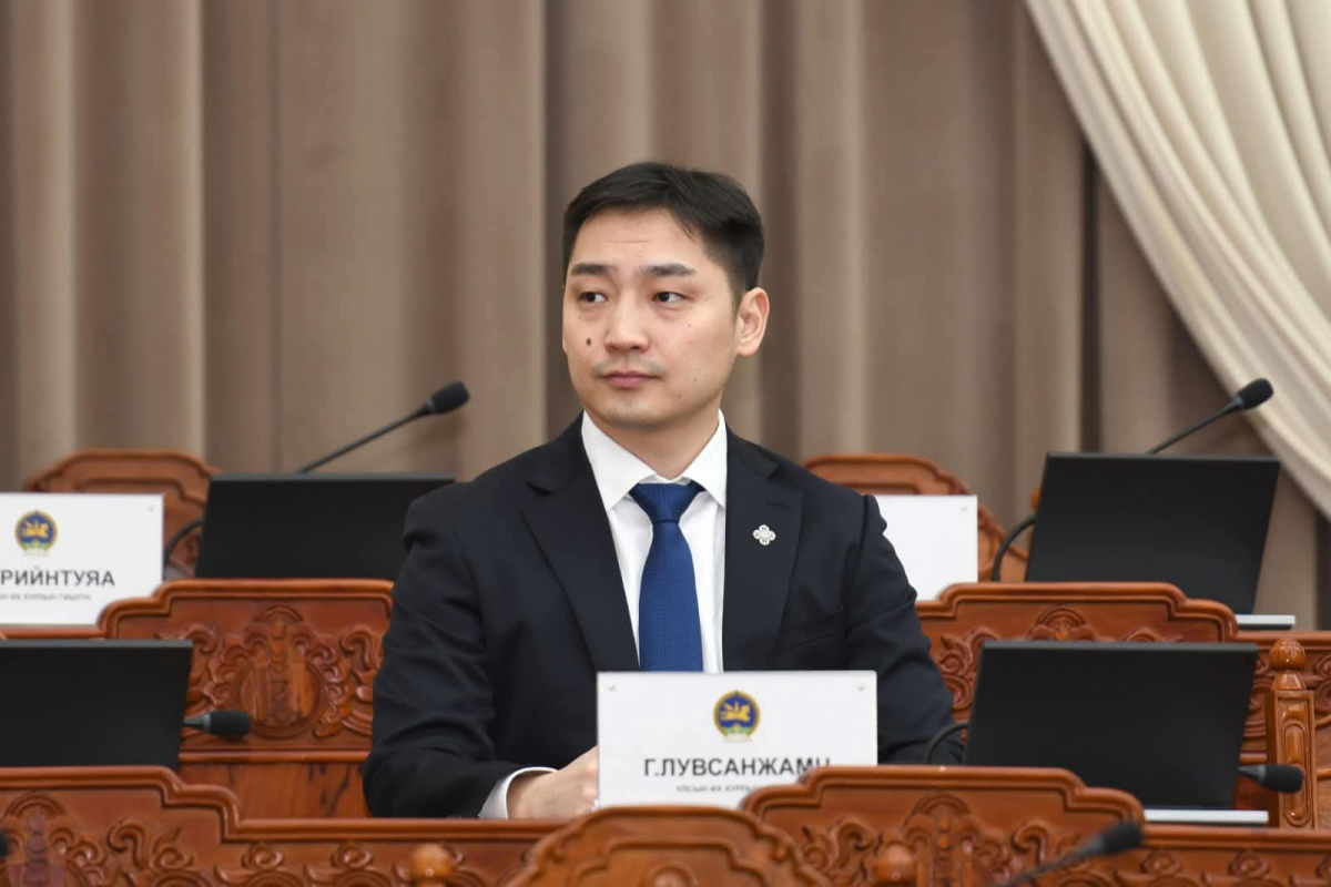 Г.Лувсанжамц: Ийм агуулгатай хуулийг хэлэлцэх эрх надад ч, УИХ-д ч байхгүй.