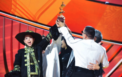 "Silk Way Star" шоуны ялагчаар Монголын дуучин тодорлоо