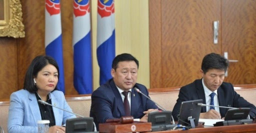 МАН: Банкны салбарын хүүг бууруулж, илүү зардлыг танана