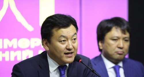 Б.Найдалаа: Ц.Элбэгдорж, М.Энхболд нар улс төрөөс явах цаг нь болсон