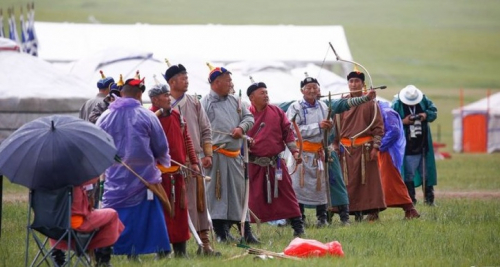 Буриад, Урианхай сурын харваанд Б.Пунсалдулам, Э.Хосбаяр нар түрүүллээ