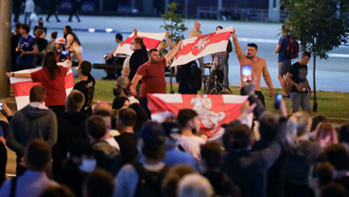 Лондон дахь Беларусийн ЭСЯ-ны дэргэд эсэргүүцлийн ажиллагаа болжээ