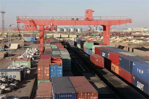 Гадаад худалдааны бараа эргэлт 7.9 тэрбум ам.долларт хүрчээ