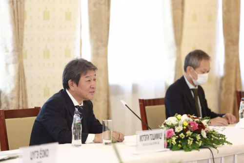 Японы Гадаад хэргийн сайдын айлчлал өндөрлөв