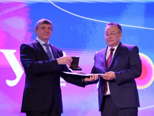 ОХУ-ын Ерөнхийлөгч асан Б.Н.Ельциний нэрэмжит Уралын Холбооны их сургуулийг Сүхбаатарын одонгоор шагналаа