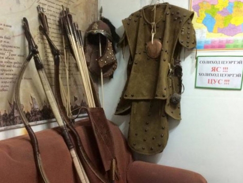 “Монгол бахархал-2020” үзэсгэлэнд Хүннүгийн үеийн булшнаас олдсон нум тавигдана