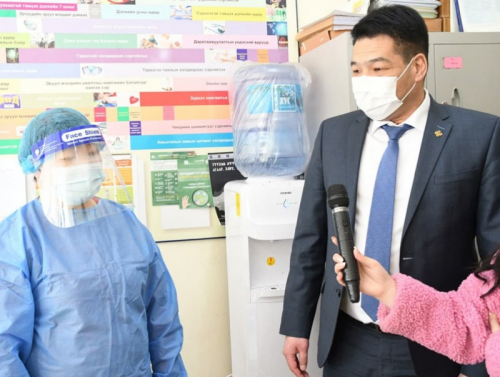 Эрүүл мэндийн сайд С.Энхболд Баянзүрх, Чингэлтэй дүүргийн эрүүл мэндийн төвд ажиллалаа.