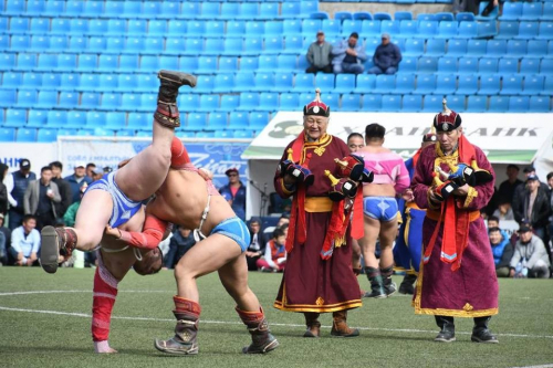 Хүчит бөхийн барилдаан Төв цэнгэлдэх хүрээлэнд болж магадгүй