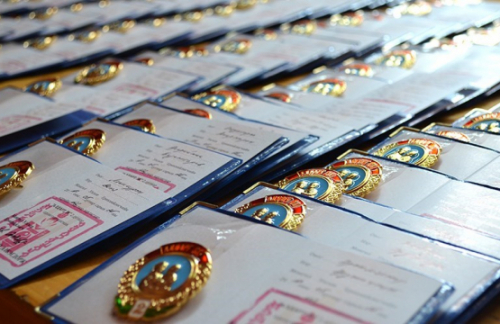 "Алдарт эх" одонгийн материал хүлээн авч эхэллээ