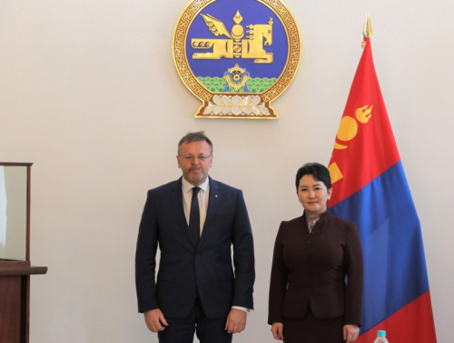 Гадаад харилцааны сайд Б.Батцэцэг Чех улсын Элчин сайдыг хүлээн авч уулзав