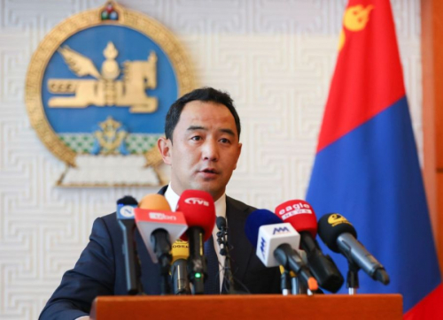 Ө.Золбаяр: Ерөнхийлөгч шахмал түлшний чанар муудсан шалтгааныг тодруулж, хариуцагчийг олох үүргийг холбогдох албаныханд өглөө