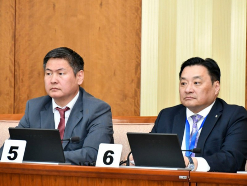 Эрүүл мэндийн даатгалын үндэсний зөвлөлийн даатгуулагчийг төлөөлсөн гишүүнээр Б.Рагчааг томилохыг дэмжлээ
