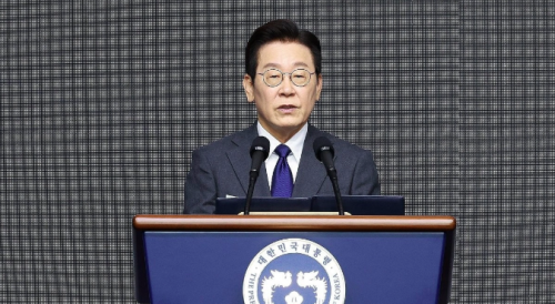 БНСУ-ын Ерөнхийлөгч Ли Жэ Мён  батлан хамгаалах салбарт тэргүүлэгч дөрвөн гүрний нэг болгох зорилт тавьснаа танилцуулав